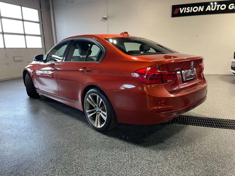 BMW 330 * xDrive SA * CARFAX * ЦЕНА ДО БГ, снимка 4 - Автомобили и джипове - 53236064