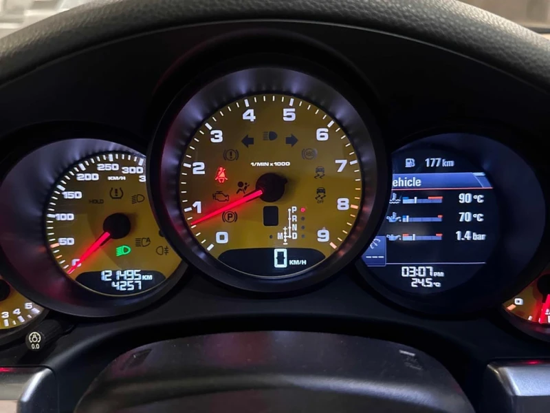 Porsche 911 Carrera 4  Cabriolet * ФИНАНСИРАНЕ, снимка 8 - Автомобили и джипове - 53239100