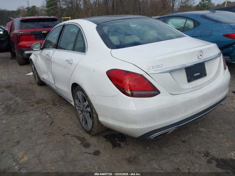 Mercedes-Benz C 300 2l Sedan, снимка 3 - Автомобили и джипове - 53577533