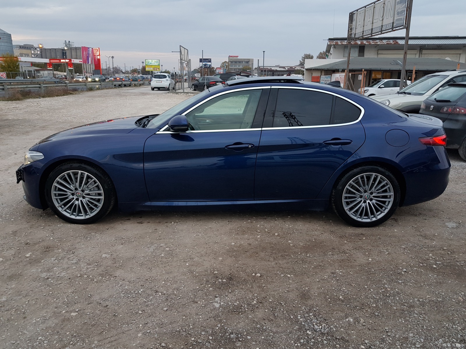 Alfa Romeo Giulia 2.2 - 180 к.с. ЛИЗИНГ - изображение 8