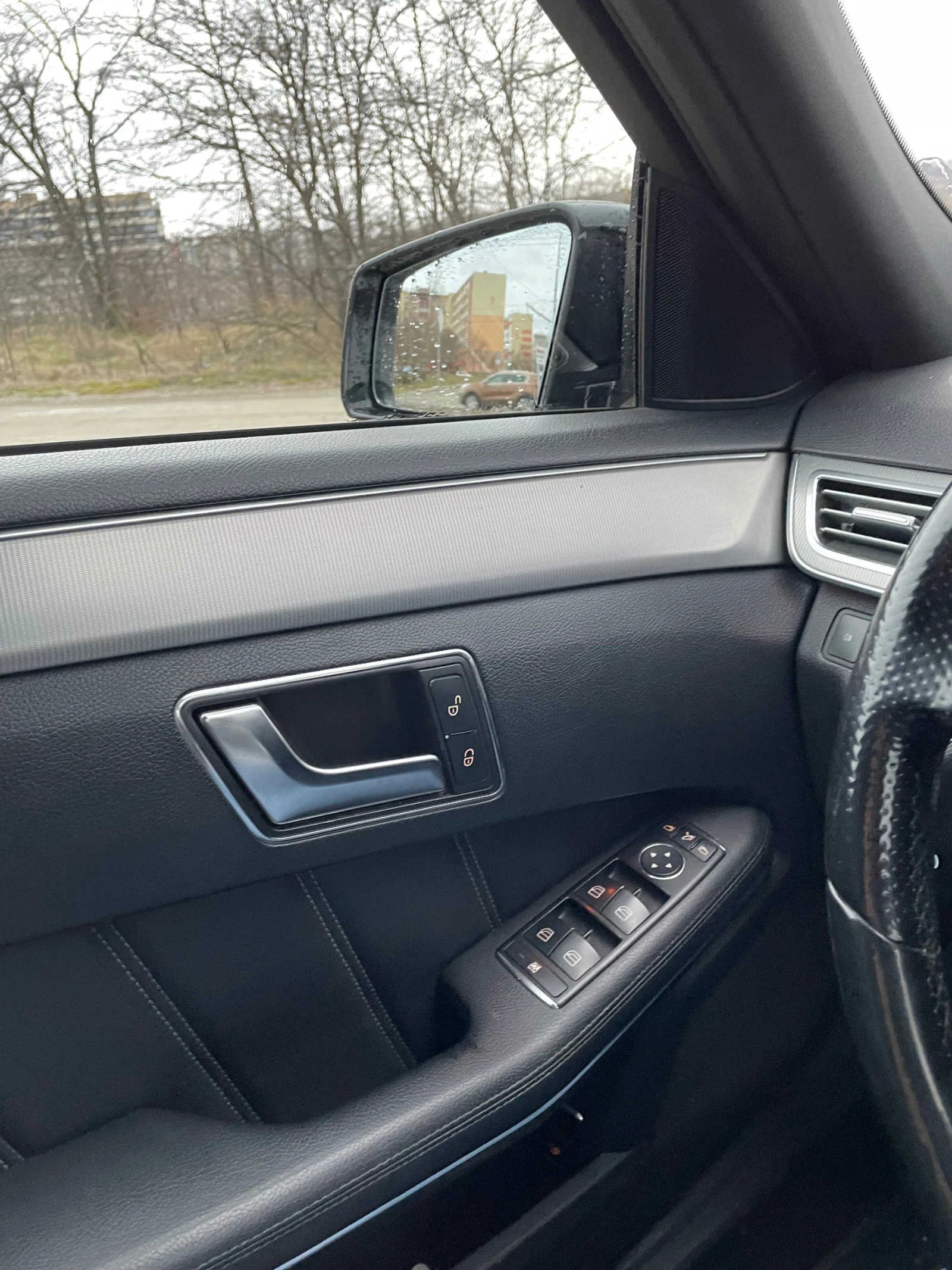 Mercedes-Benz E 350  - изображение 10