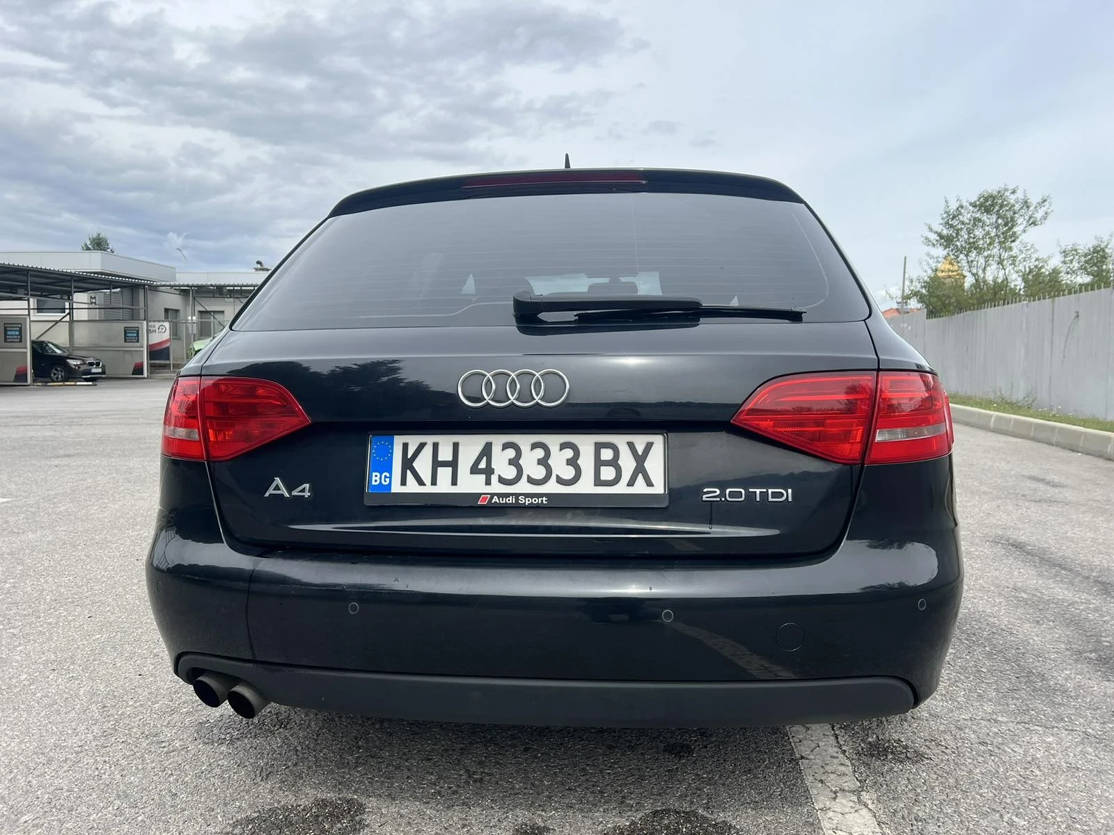 Audi A4 2.0 s-line avant - изображение 6