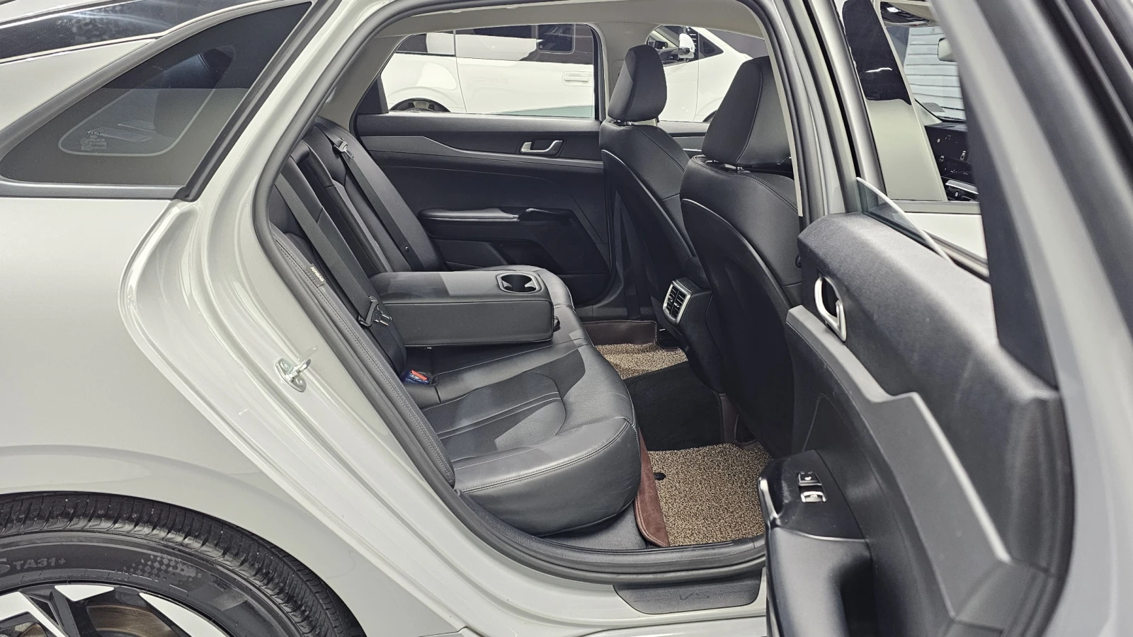 Kia K5 2.0LPI PRESTIGE | Mobile.bg   11