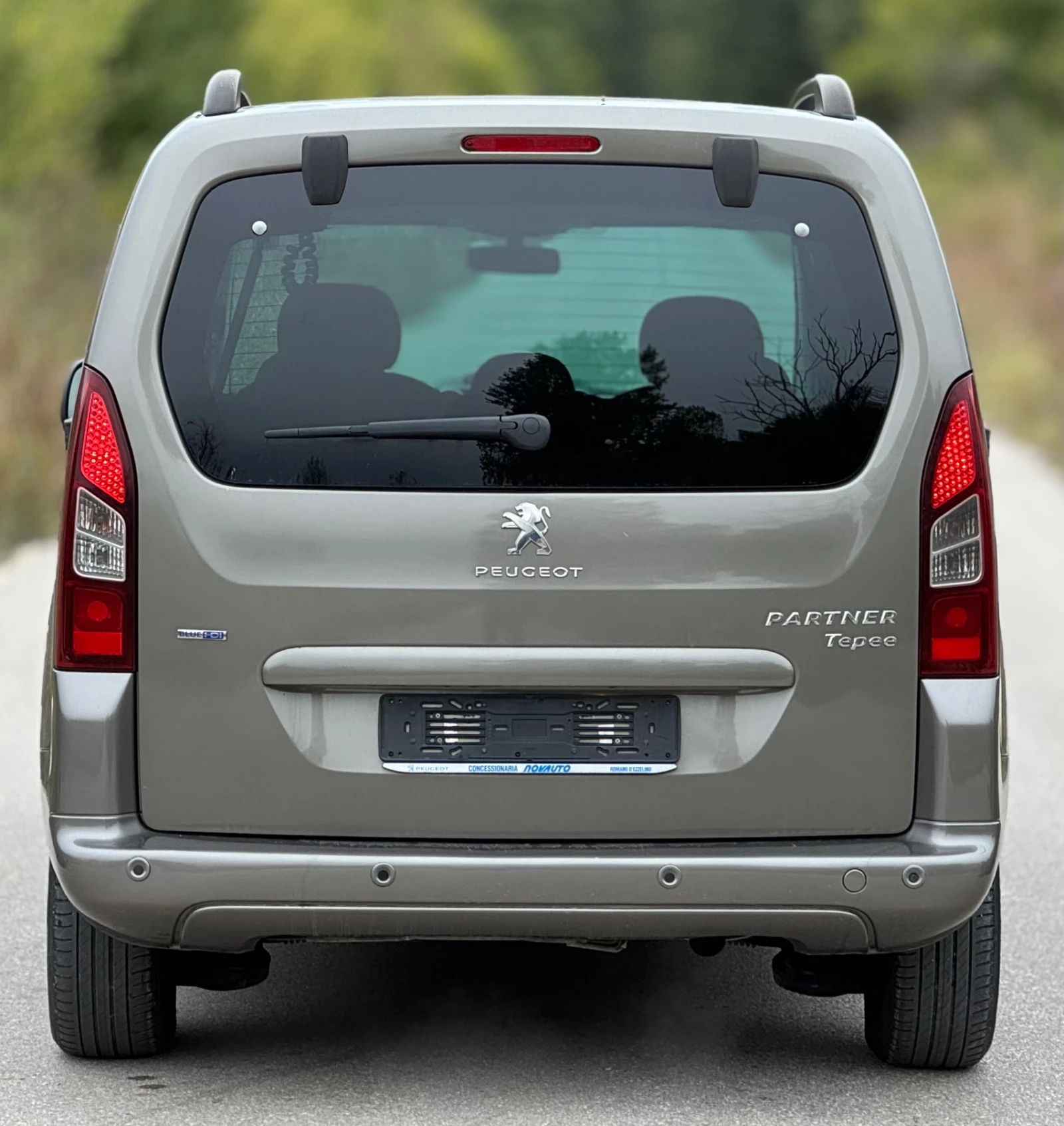 Peugeot Partner 1.6HDI / 120кс - изображение 5