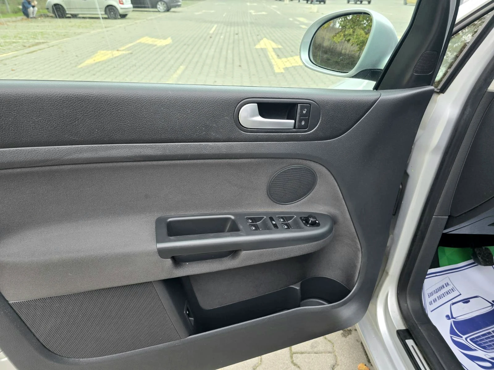VW Golf Plus 1.9TDI/105hp/ПАРКТРОНИК - изображение 7