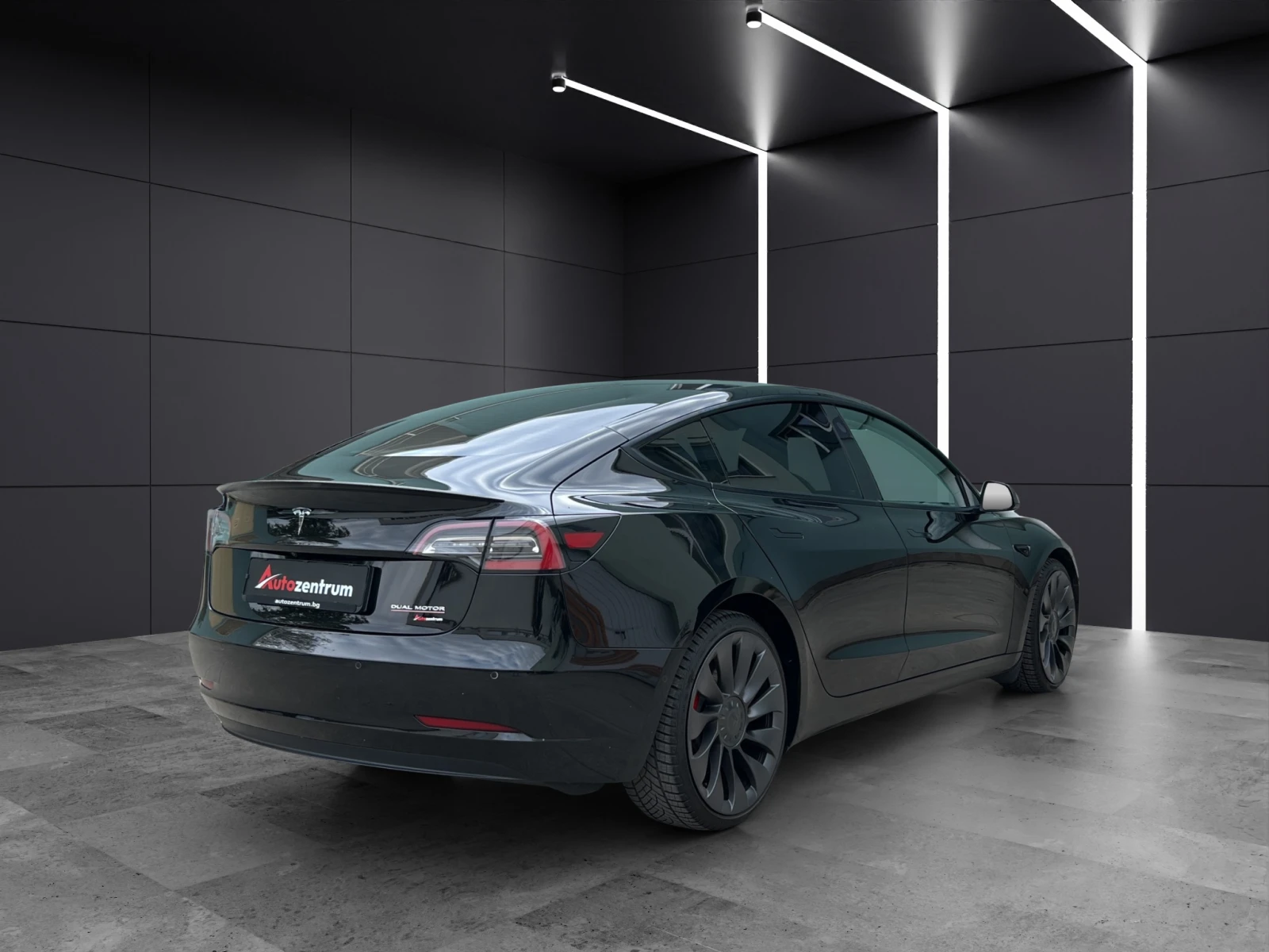 Tesla Model 3 Performance - изображение 3