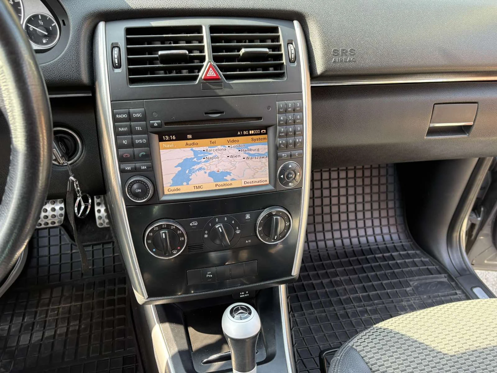 Mercedes-Benz B 200, снимка 10 - Автомобили и джипове - 53714685