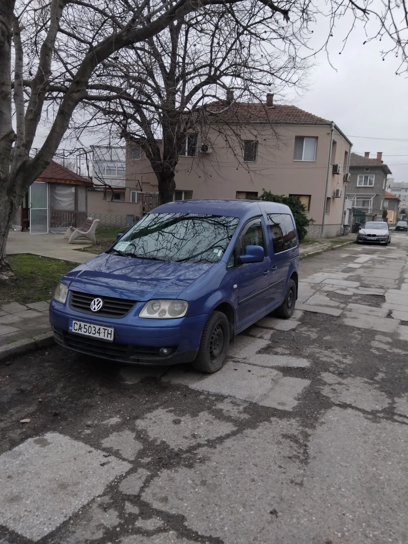 VW Caddy Life 7места