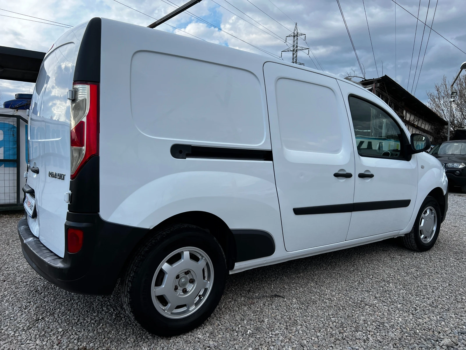 Renault Kangoo 1.5dci MAXI/A/C от БГ/Реални километри, снимка 4 - Автомобили и джипове - 53989113