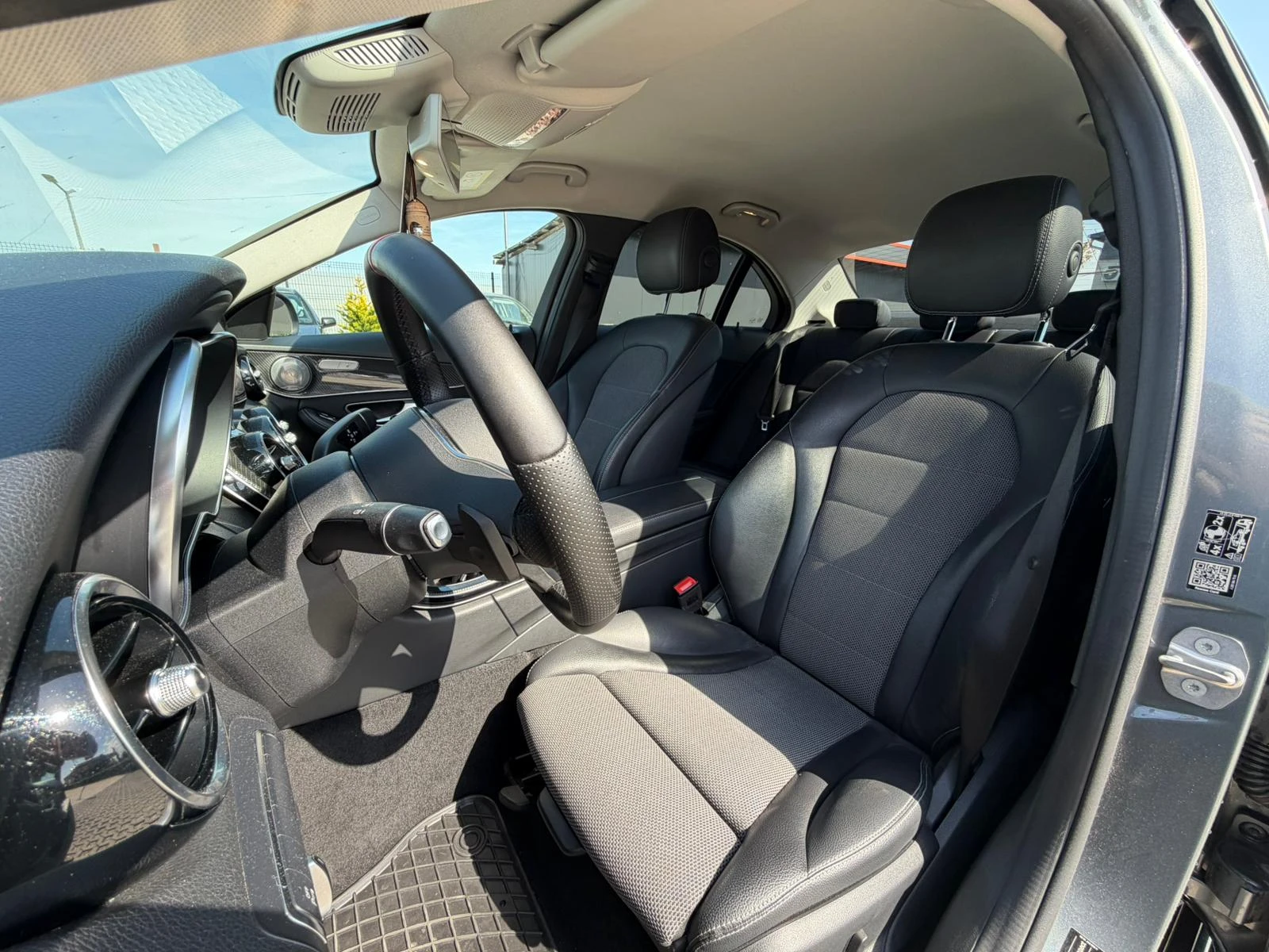 Mercedes-Benz C 220 AMG packet / ДИГИТАЛНА, снимка 11 - Автомобили и джипове - 54344204