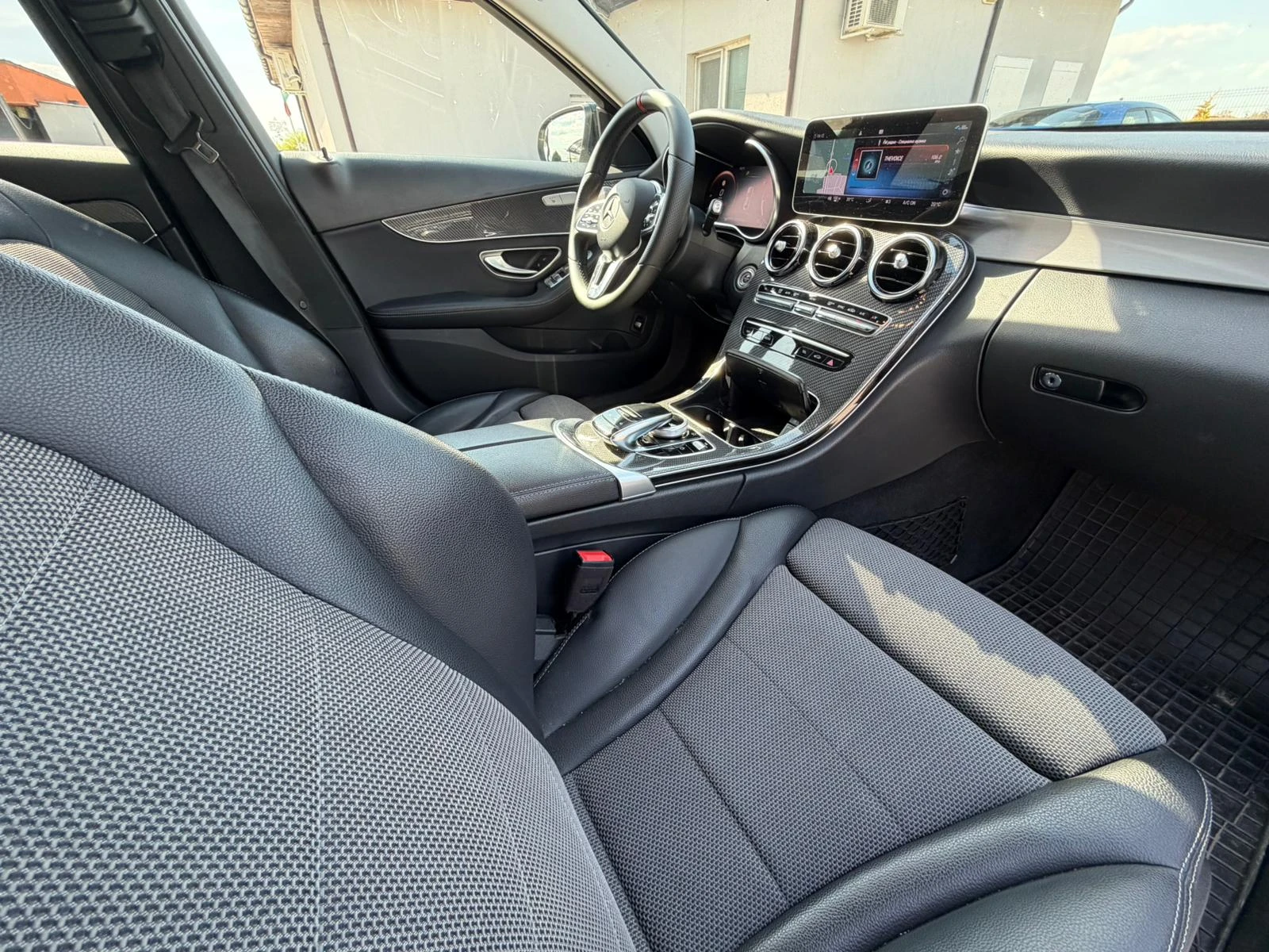 Mercedes-Benz C 220 AMG packet / ДИГИТАЛНА, снимка 12 - Автомобили и джипове - 54344204