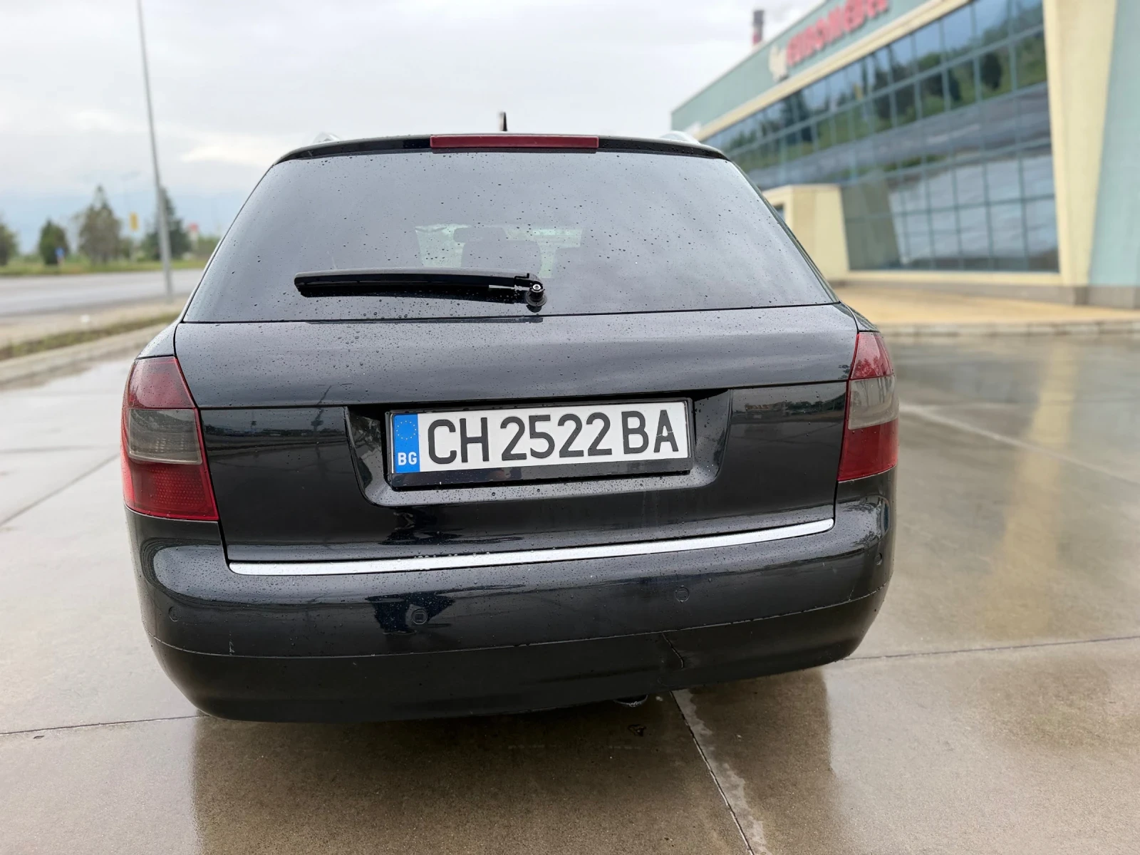 Audi A4 1.9 131кс сменен ангренаж обслужена цялостно бояди, снимка 5 - Автомобили и джипове - 54494917