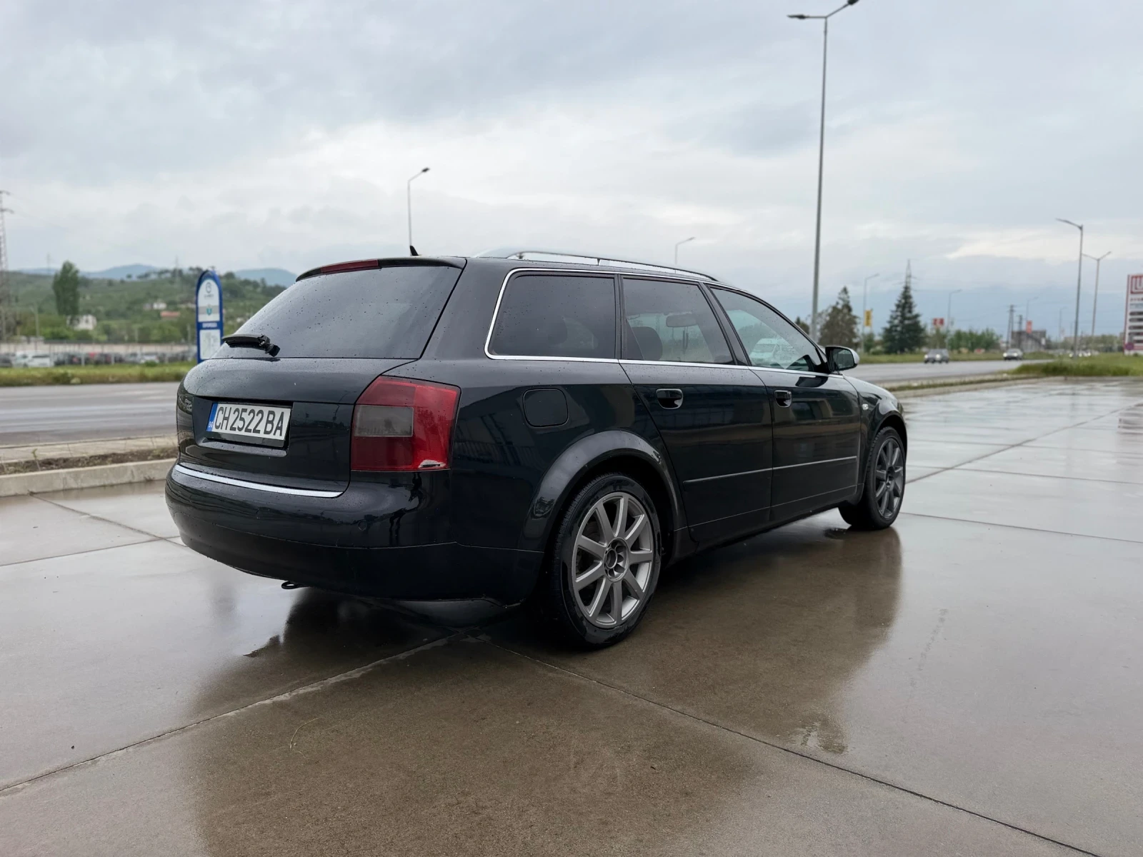 Audi A4 1.9 131кс сменен ангренаж обслужена цялостно бояди, снимка 6 - Автомобили и джипове - 54494917