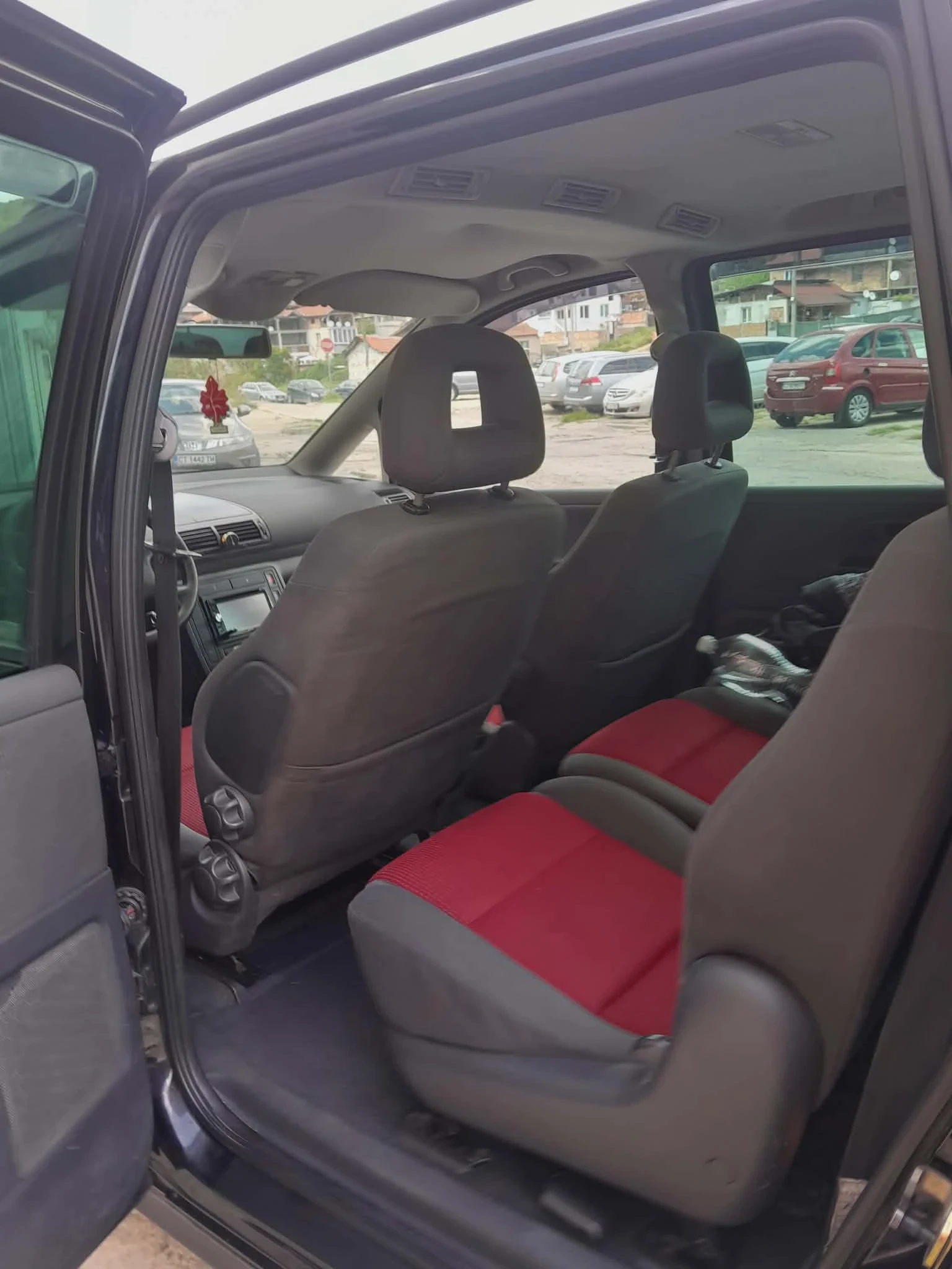 VW Sharan, снимка 11 - Автомобили и джипове - 54554200