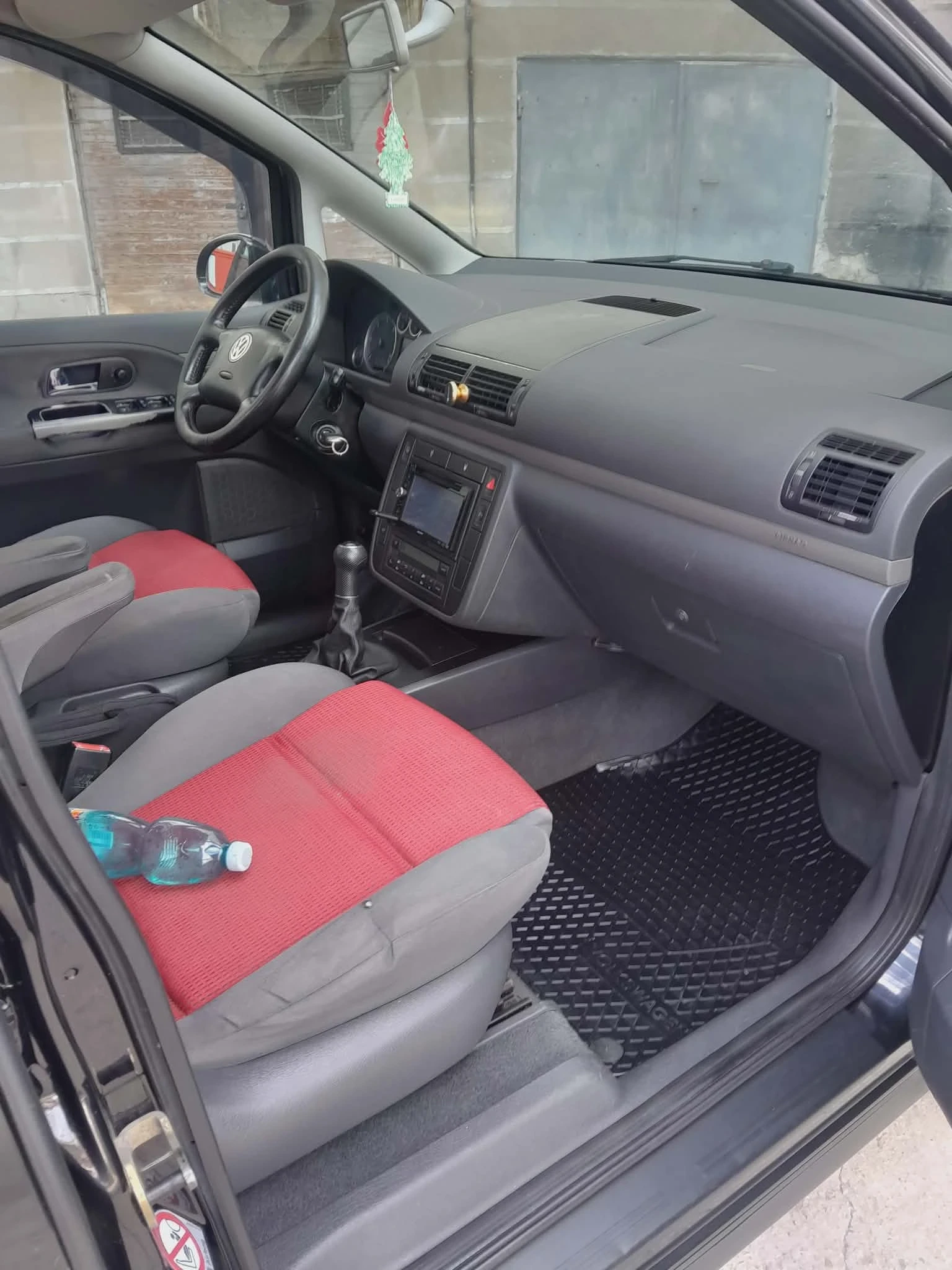 VW Sharan, снимка 9 - Автомобили и джипове - 54554200