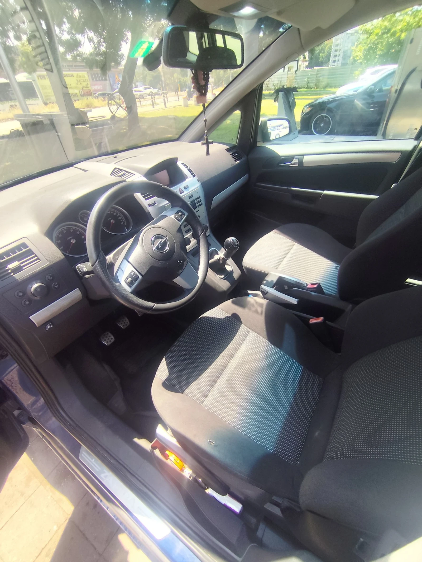Opel Zafira 2.0T 200кс ГАЗ-БЕНЗИН, снимка 9 - Автомобили и джипове - 55341848