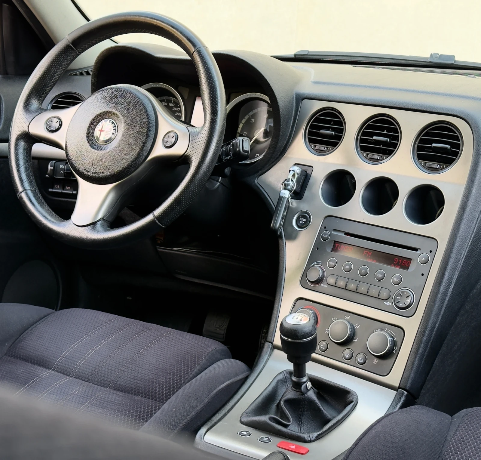 Alfa Romeo 159 sportwagon 1.9JTD 150hp, снимка 12 - Автомобили и джипове - 55816444