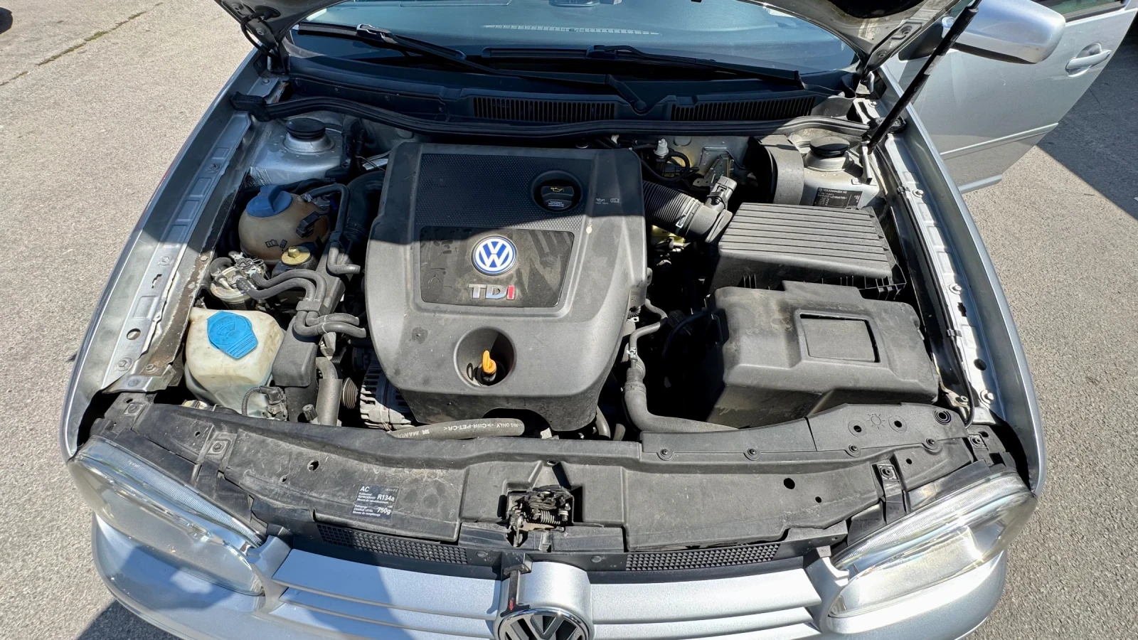 VW Golf, снимка 13 - Автомобили и джипове - 55900647