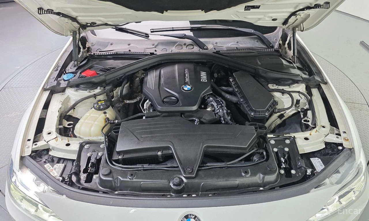 BMW 320 d* M SPORT* ХЕДЪП* КАМЕРА* ШИБИДАХ* КРАЙНА ЦЕНА, снимка 6 - Автомобили и джипове - 55983710