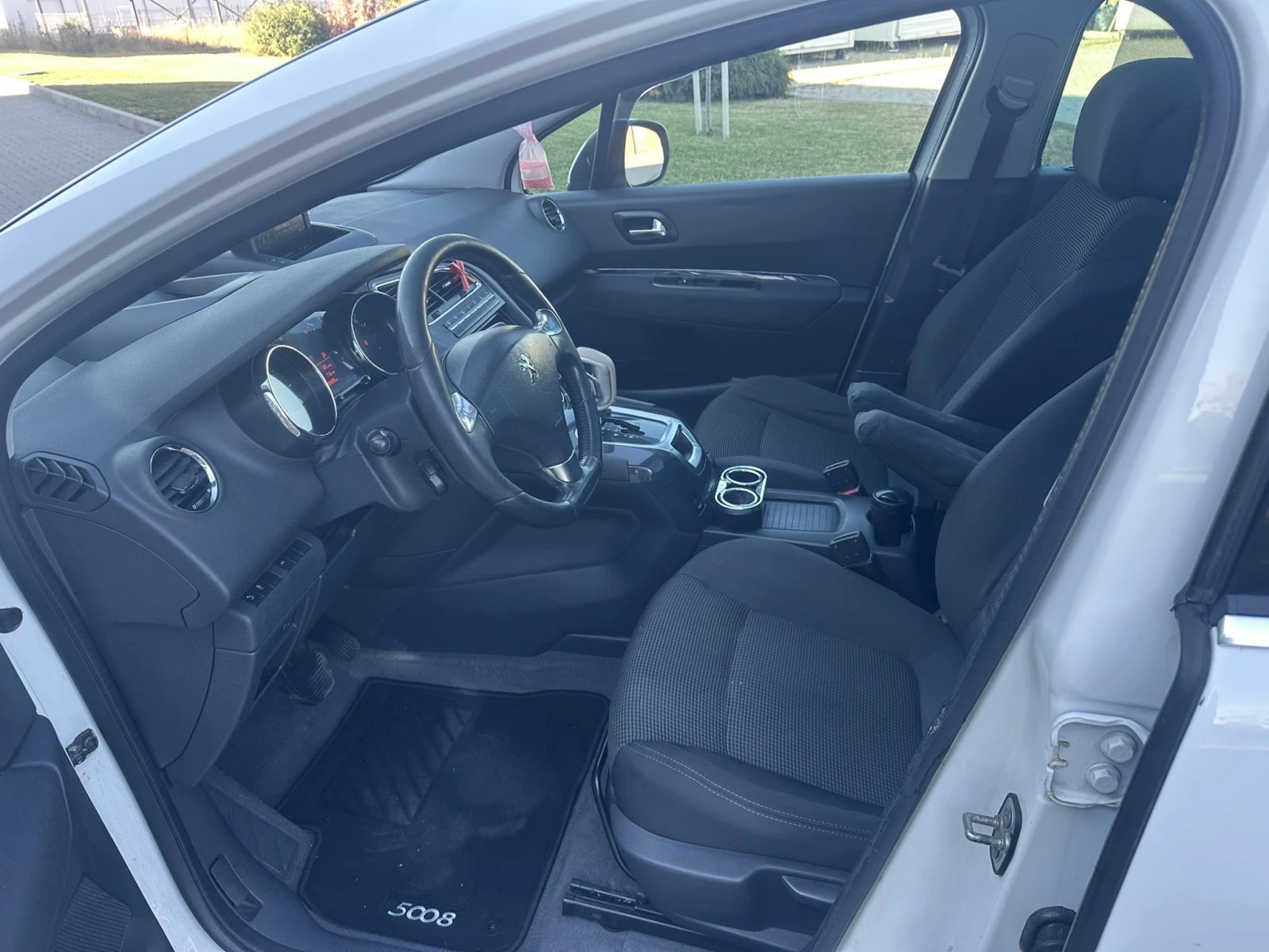 Peugeot 5008 2.0НDI 163кс Head up, Navi, Pano, снимка 15 - Автомобили и джипове - 55991717