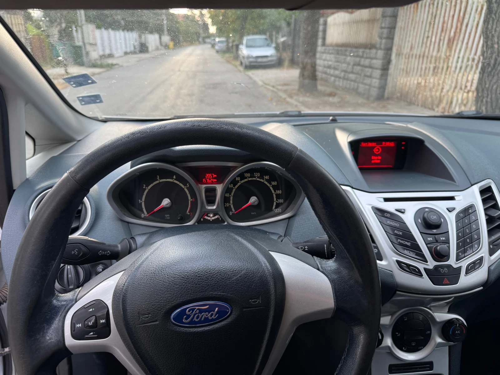 Ford Fiesta 1.25 /82 кс. Газ инжекцион, снимка 10 - Автомобили и джипове - 56151308