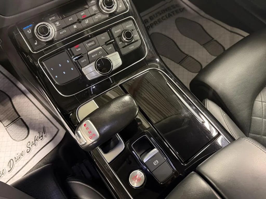 Audi A8 4.0T QUATTRO* ОБДУХ* ПОДГРЕВ* 360* BOSE* М.ТОЧКА* , снимка 12 - Автомобили и джипове - 56274059