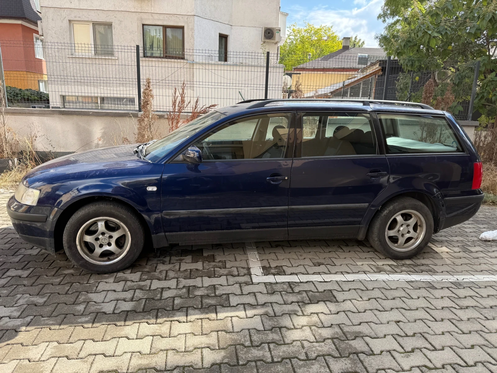 VW Passat 1.8T, снимка 6 - Автомобили и джипове - 56545549