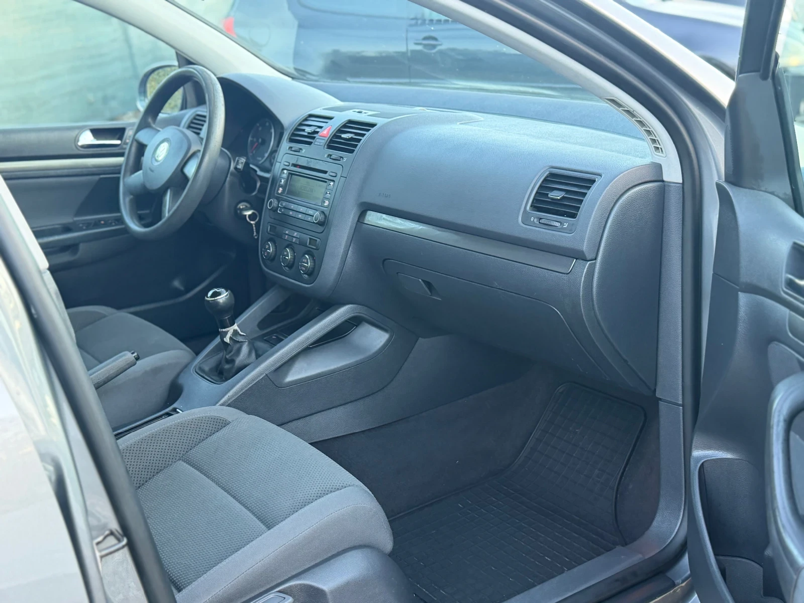 VW Golf 1.9* TDI* , снимка 10 - Автомобили и джипове - 56568834