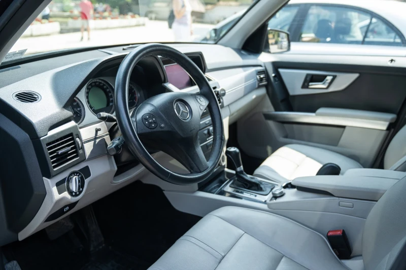 Mercedes-Benz GLK 280 4МATIC, снимка 6 - Автомобили и джипове - 51681429