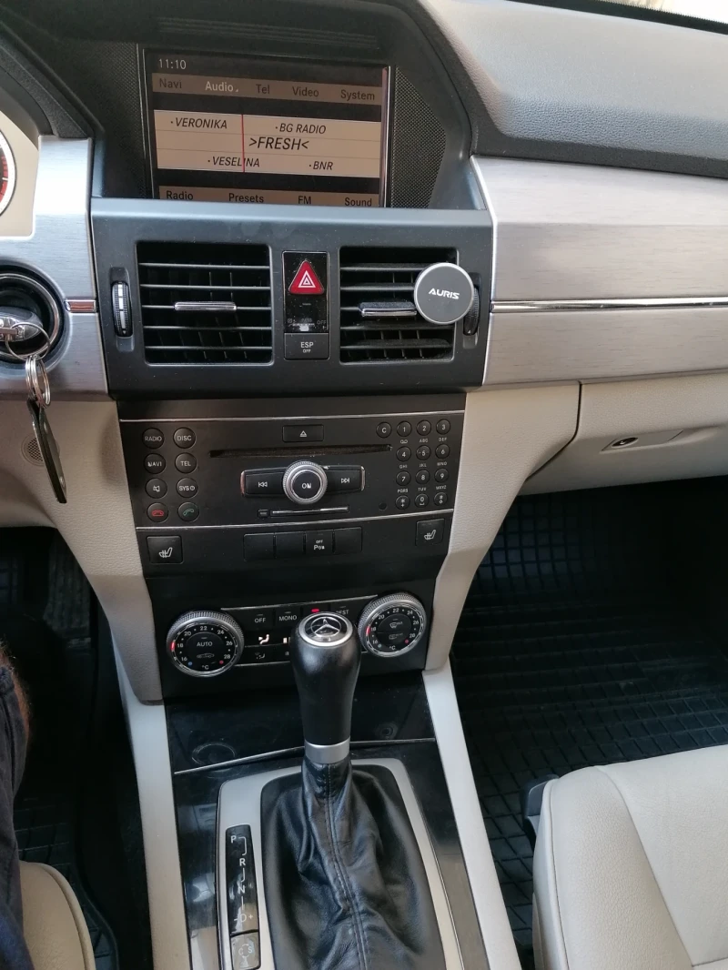 Mercedes-Benz GLK 280 4МATIC, снимка 8 - Автомобили и джипове - 51681429