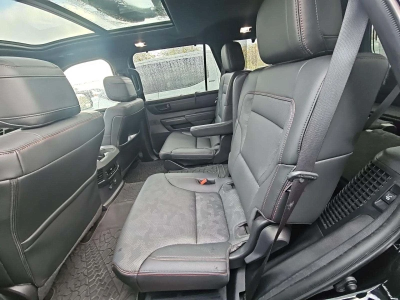 Toyota Sequoia TRD PRO, Hybrid, Pano, Месечна вноска от 2050 лв., снимка 16 - Автомобили и джипове - 52143745