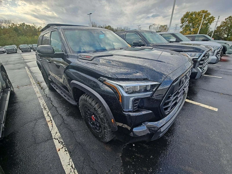 Toyota Sequoia TRD PRO, Hybrid, Pano, Месечна вноска от 2050 лв., снимка 3 - Автомобили и джипове - 52143745