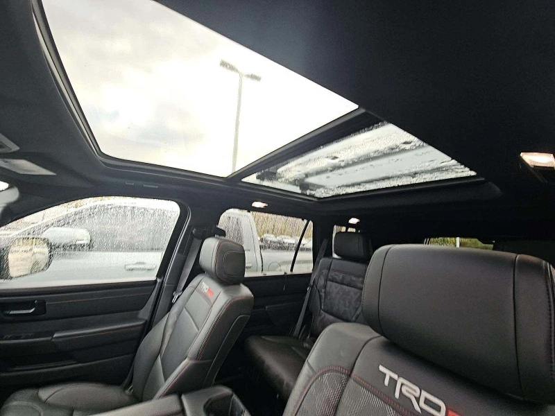 Toyota Sequoia TRD PRO, Hybrid, Pano, Месечна вноска от 2050 лв., снимка 15 - Автомобили и джипове - 52143745