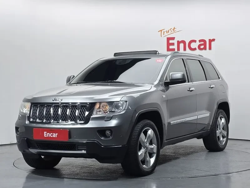 Jeep Cherokee 3.0 Diesel Overland Wk2, снимка 2 - Автомобили и джипове - 53944204