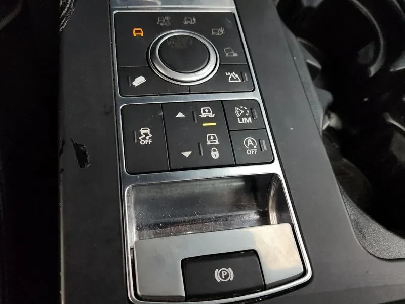 Land Rover Discovery 5 2.0 SD4 SE, снимка 16 - Автомобили и джипове - 55705616