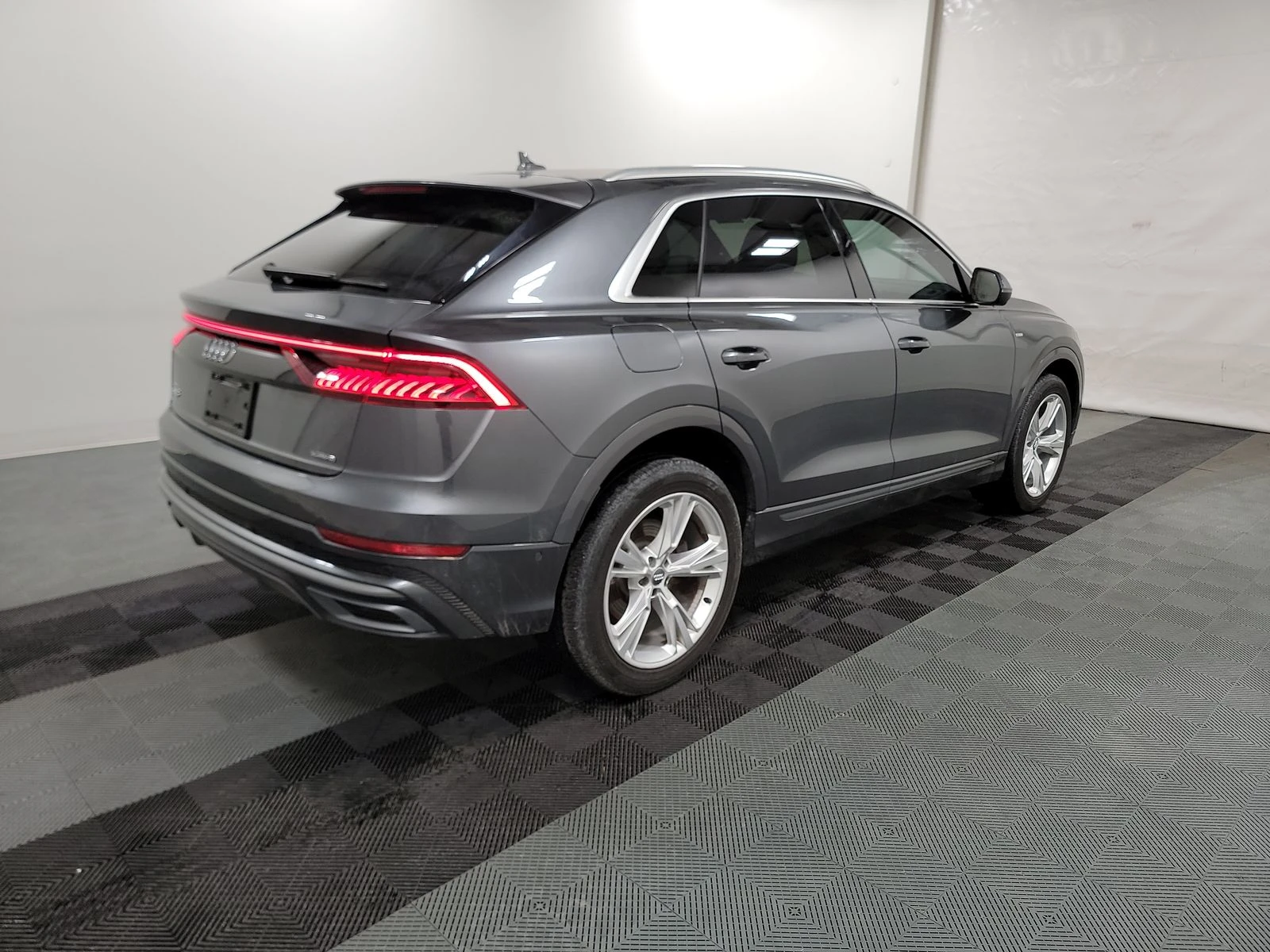 Audi Q8 Progressive* пано* обдух* Virtual* 360 камера* 1 с - изображение 5