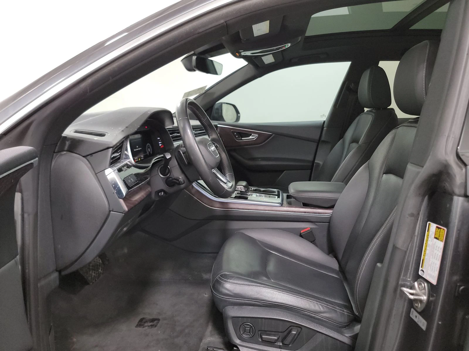 Audi Q8 Progressive* пано* обдух* Virtual* 360 камера* 1 с - изображение 10