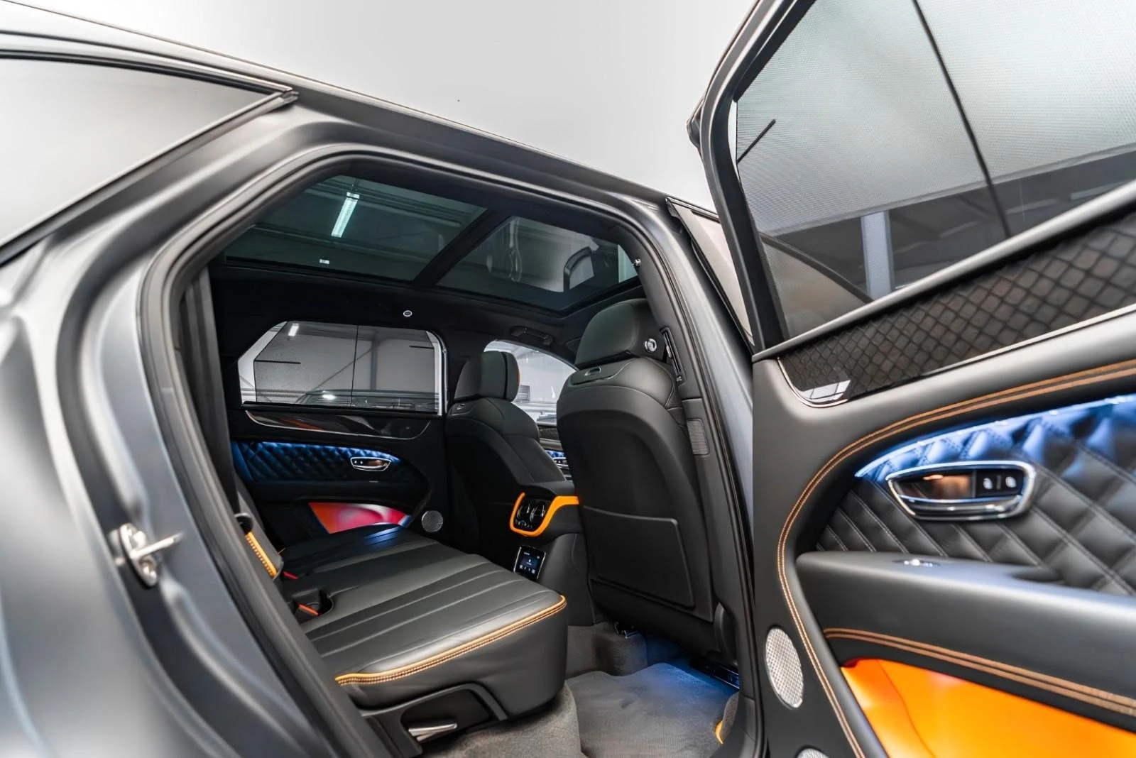 Bentley Bentayga S V8/BLACK EDITION/MULLINER/NAIM/PANO/HEAD UP/ | Mobile.bg   15