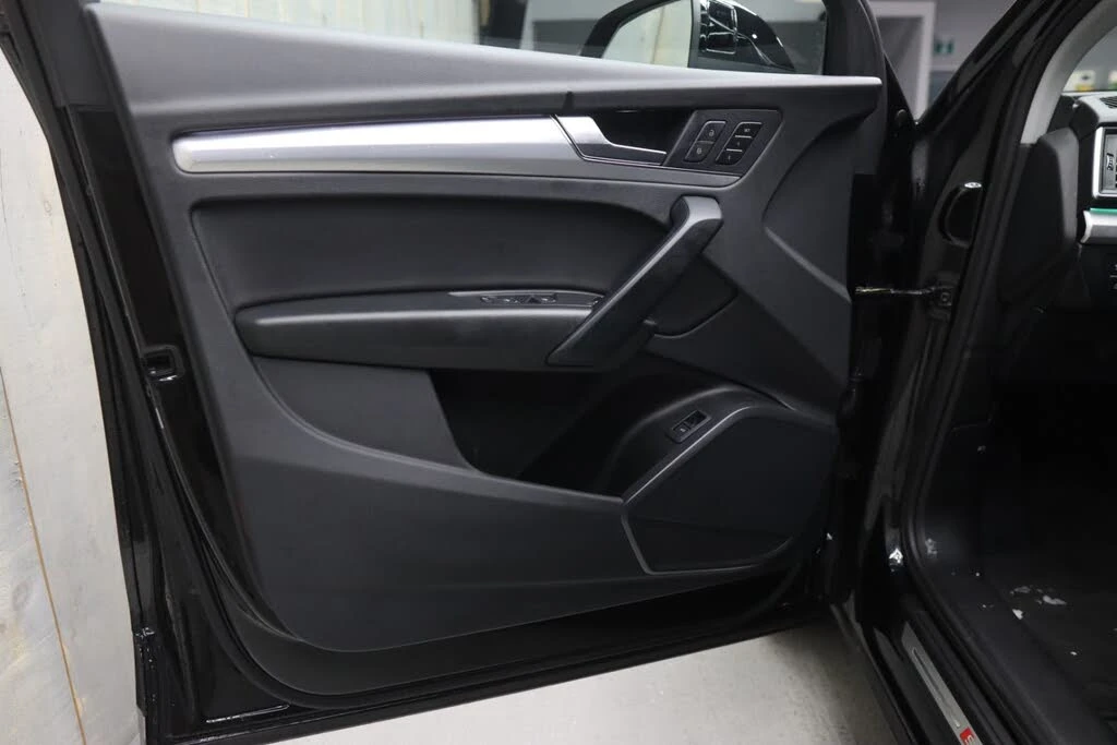 Audi Q5 Quattro* Premium* PlusSLine* АвтоКредит* (ЦЕНА ДО , снимка 12 - Автомобили и джипове - 53739670