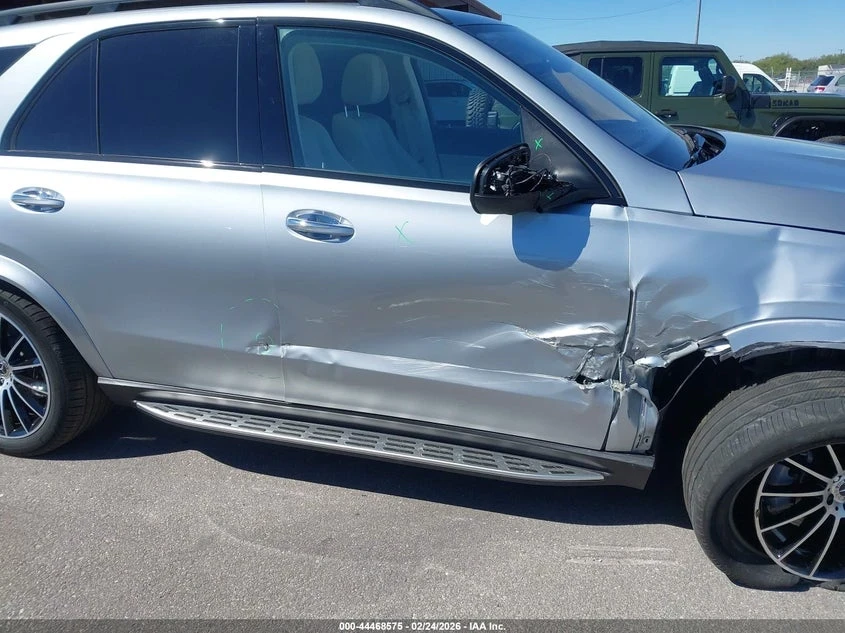 Mercedes-Benz GLE 450 AMG 4MATIC, снимка 16 - Автомобили и джипове - 53807551