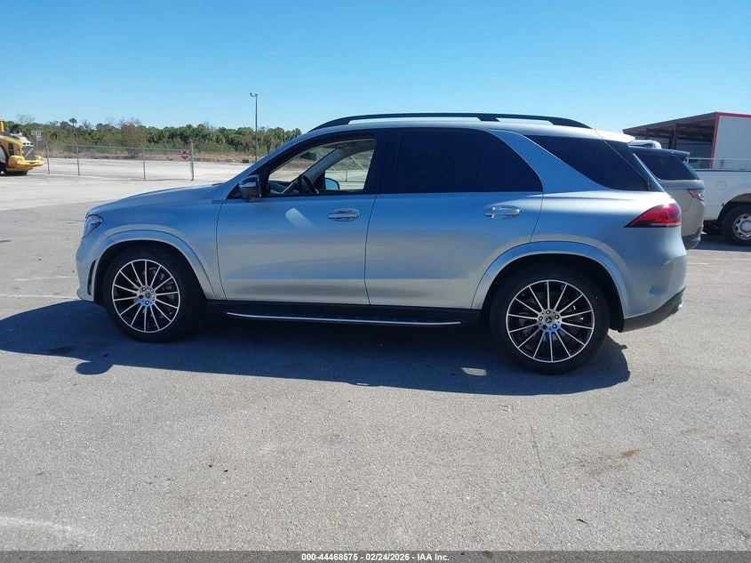 Mercedes-Benz GLE 450 AMG 4MATIC, снимка 13 - Автомобили и джипове - 53807551