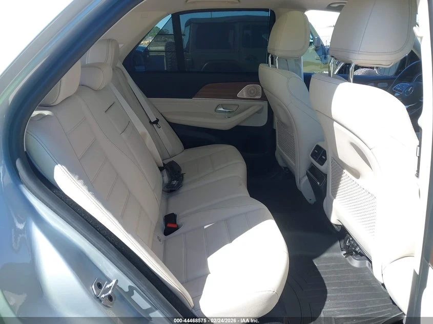 Mercedes-Benz GLE 450 AMG 4MATIC, снимка 8 - Автомобили и джипове - 53807551