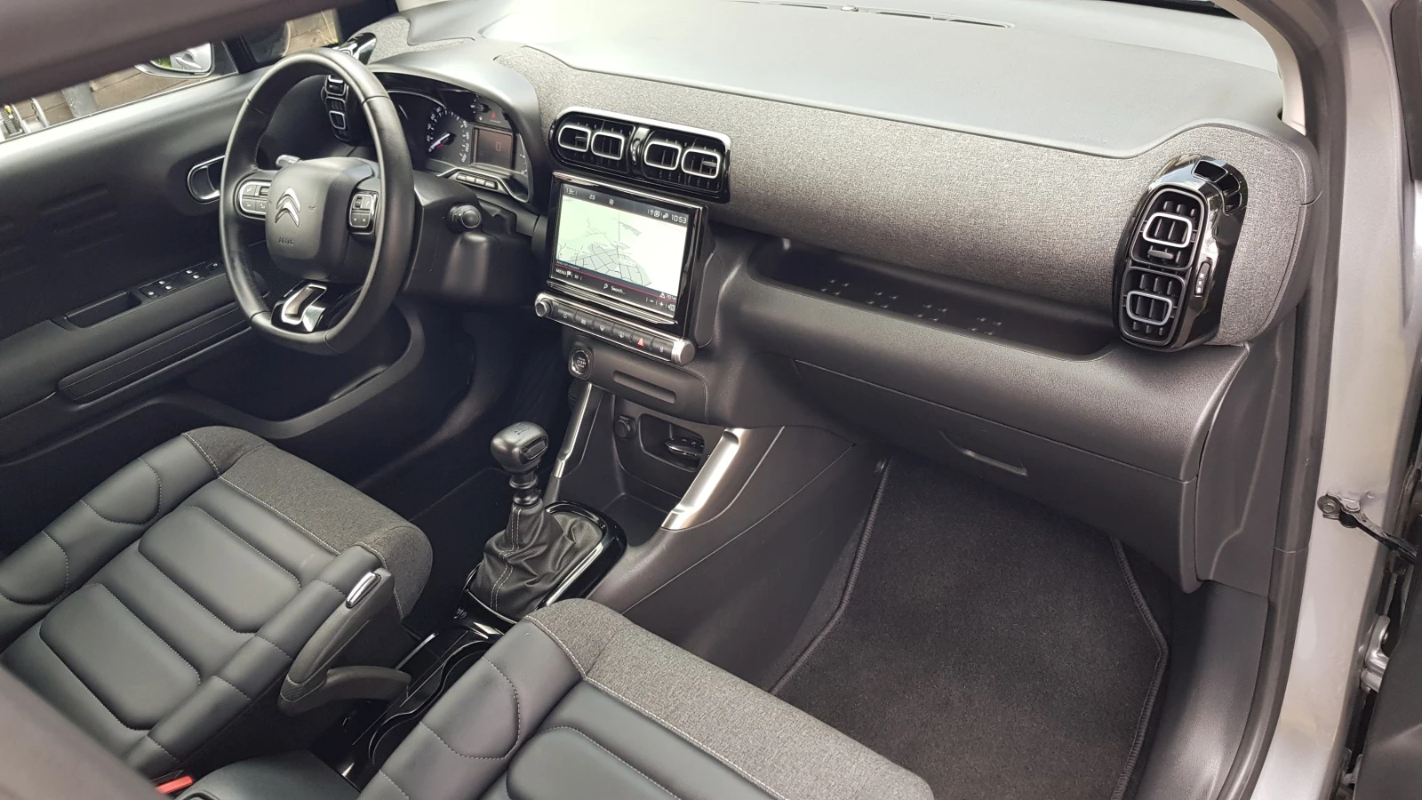 Citroen C3 Aircross 1.2THP Turbo, снимка 6 - Автомобили и джипове - 54004726