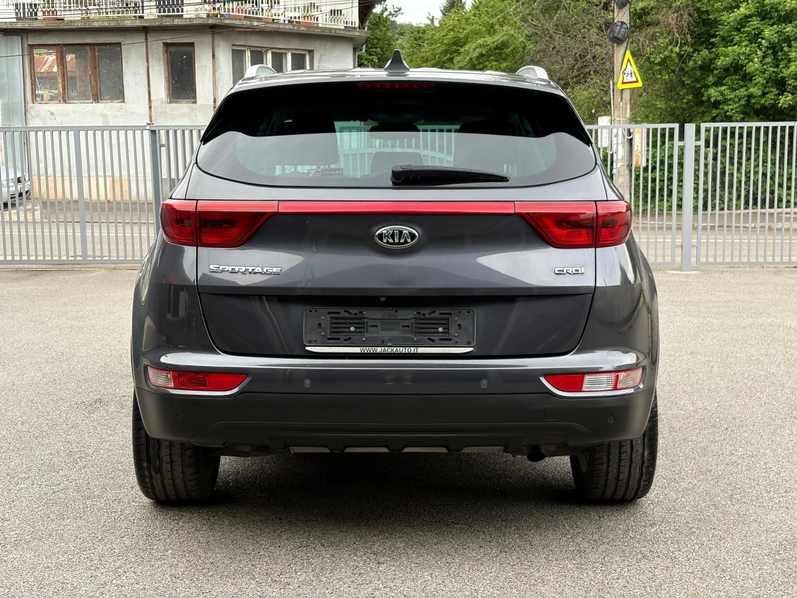 Kia Sportage 1.7 CRDI, GT LINE, LED, CAMERA, NAVI, EURO 6B, снимка 6 - Автомобили и джипове - 54641838