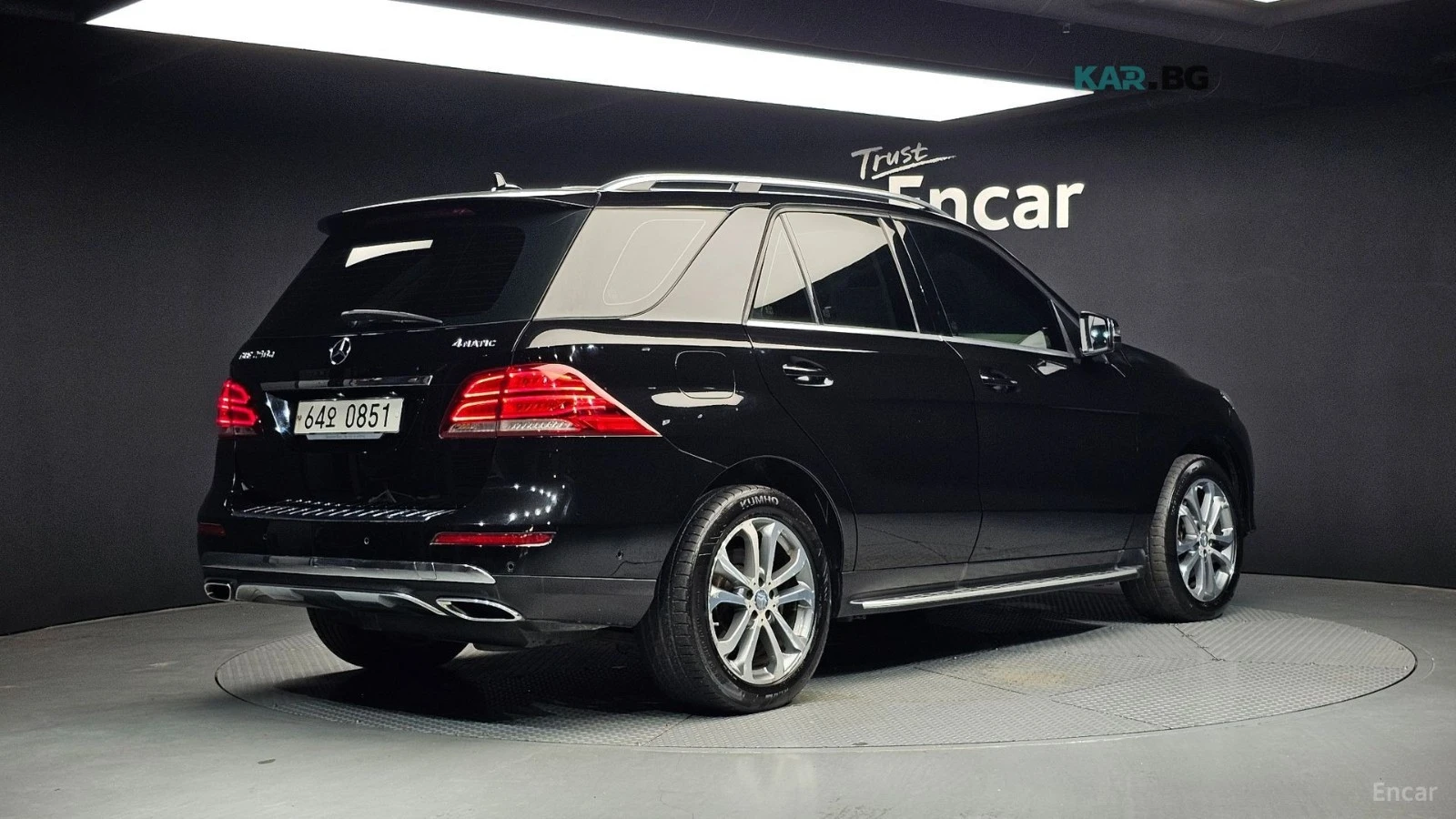 Mercedes-Benz GLE 250d 4MATIC* КОЖА* НАВИ* ПАНО* КАМЕРА, снимка 2 - Автомобили и джипове - 55374404