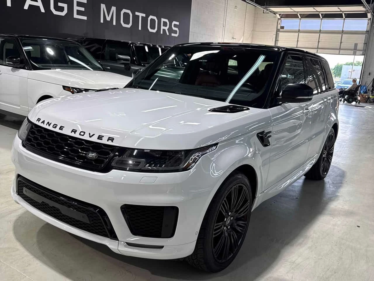 Land Rover Range Rover Sport V8 Supercharged HSE Dynamic | CARFAX | АВТОКРЕДИТ 
