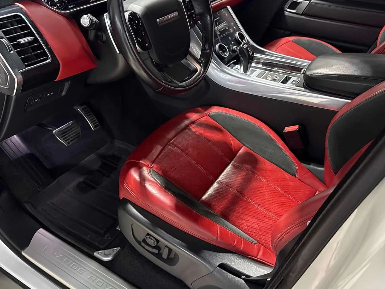 Land Rover Range Rover Sport V8 Supercharged HSE Dynamic | CARFAX | АВТОКРЕДИТ , снимка 15 - Автомобили и джипове - 55505458