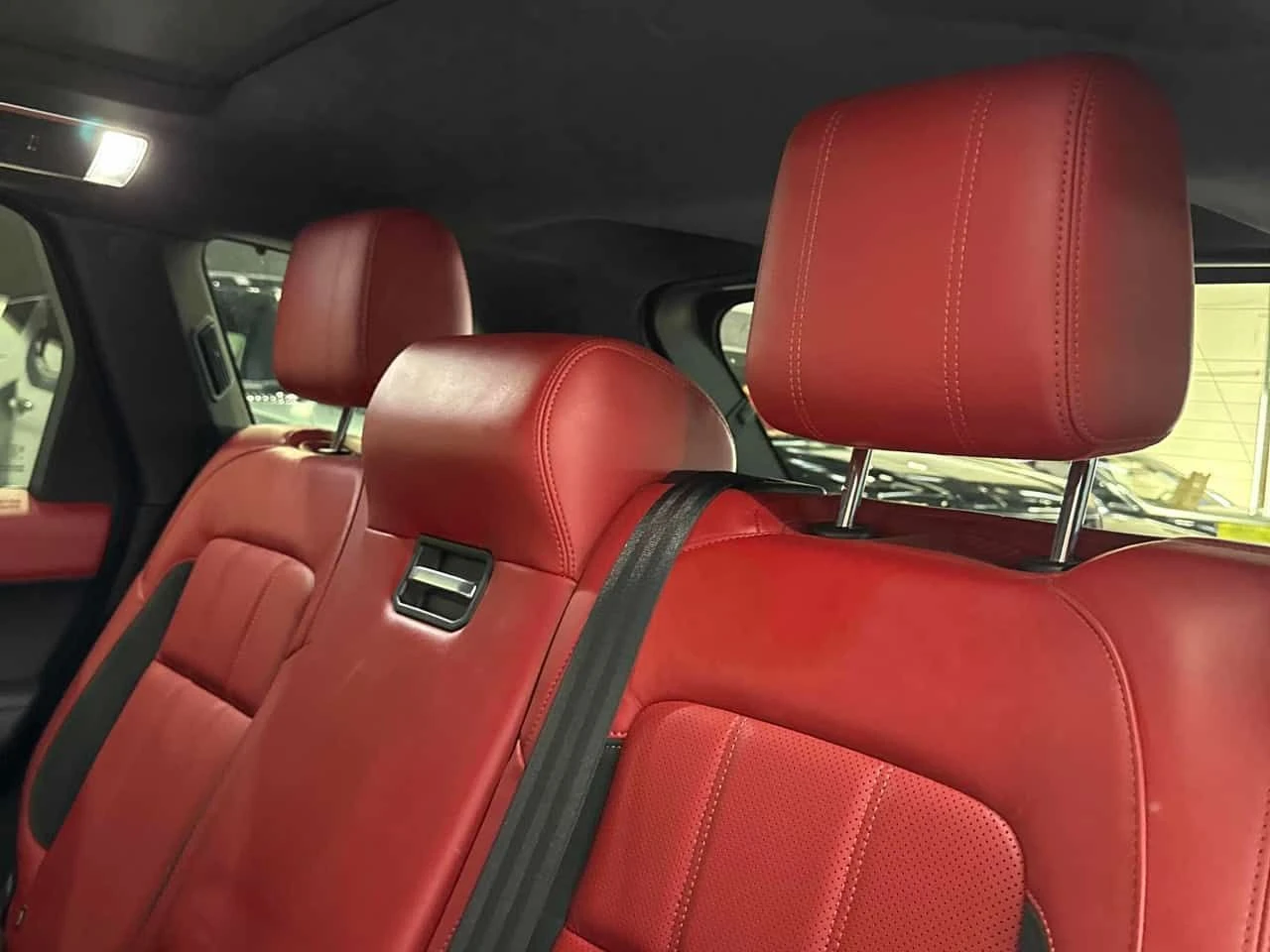 Land Rover Range Rover Sport V8 Supercharged HSE Dynamic | CARFAX | АВТОКРЕДИТ , снимка 12 - Автомобили и джипове - 55505458