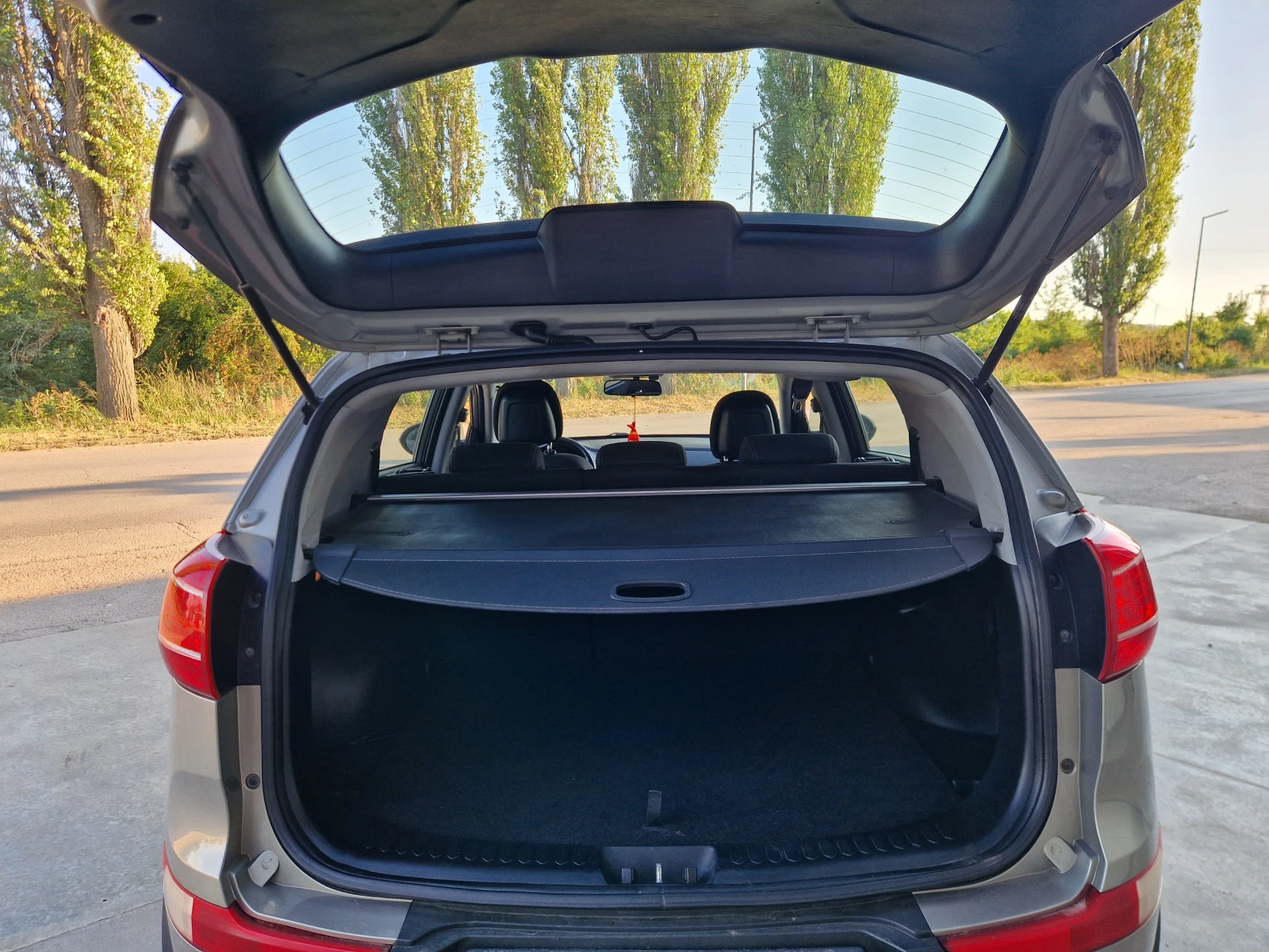 Kia Sportage 4x4 2.0d Лизинг, снимка 10 - Автомобили и джипове - 55621852