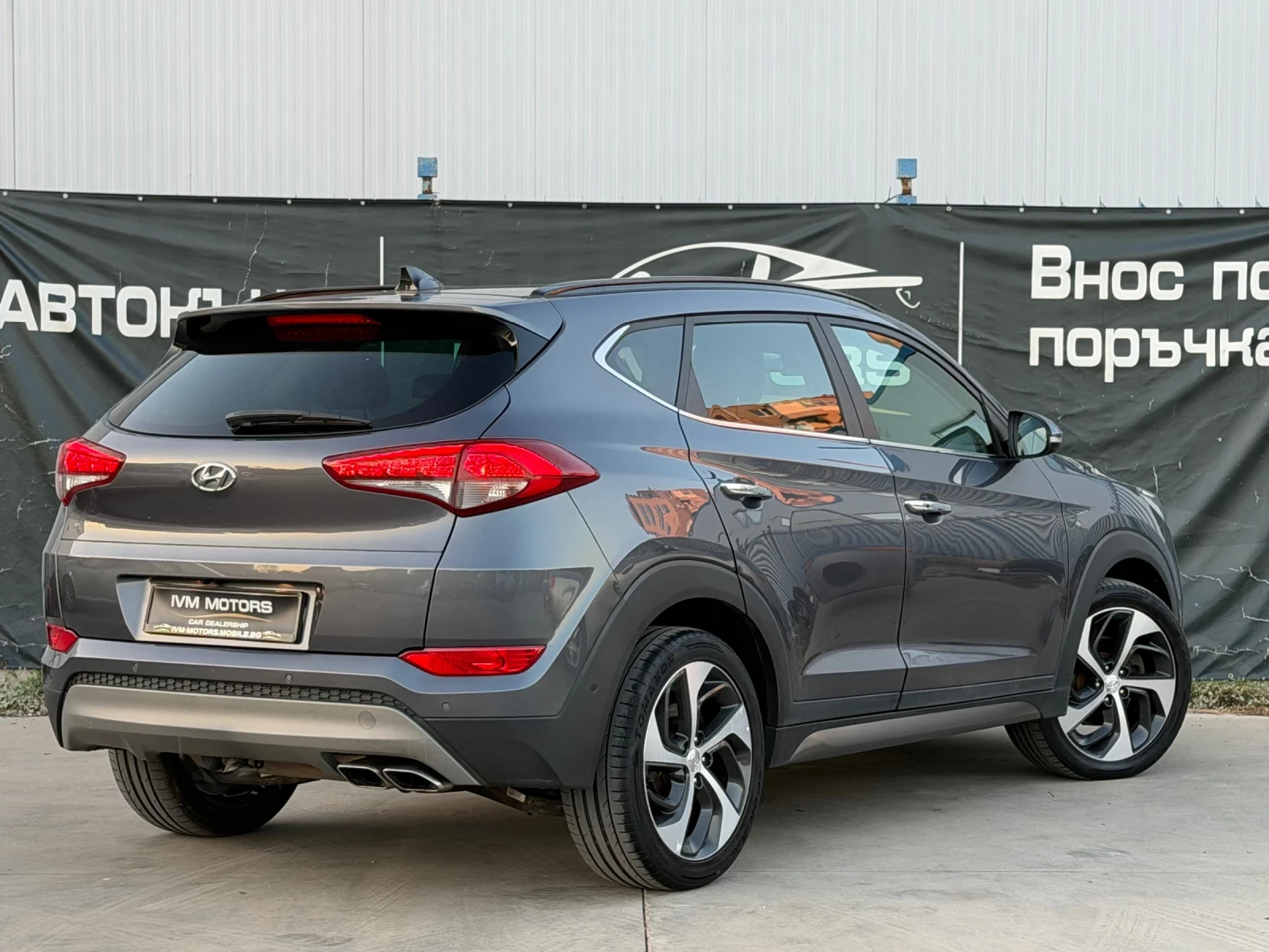Hyundai Tucson 2.0CRDI* PREMUIM* 4X4* АВТОМАТИК, снимка 6 - Автомобили и джипове - 56293769